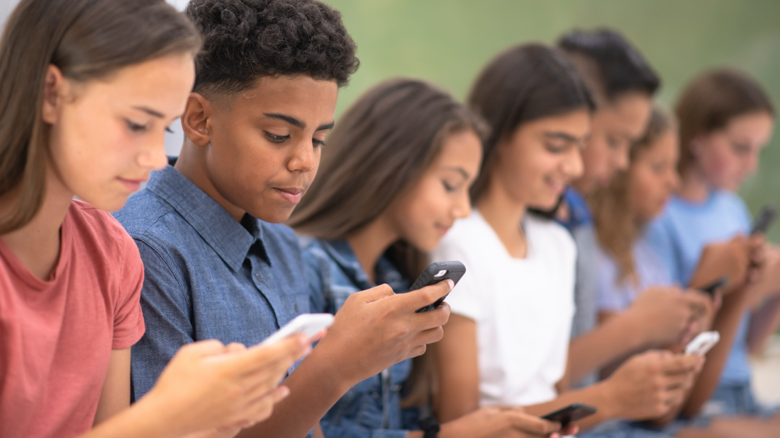 A parent’s guide to responding to concerning messages on kids’ phones